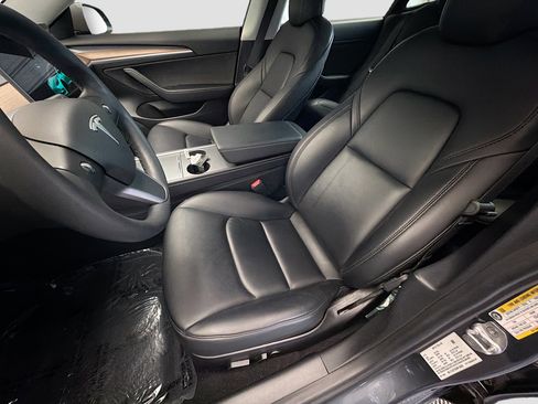 Used 2022 Tesla Model 3 Long Range image 11