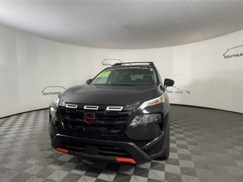 Certified 2025 Nissan Rogue SV image 3