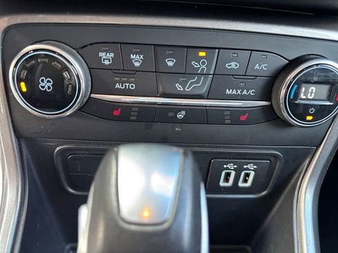 Used 2019 Ford EcoSport SES AWD/4WD image 32