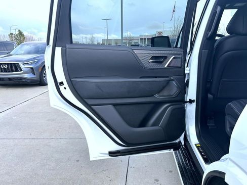New 2026 INFINITI QX80 Autograph w/ Autograph Exterior Package AWD/4WD image 22