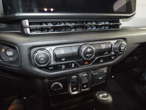 Used 2024 Jeep Wrangler Sport image 22