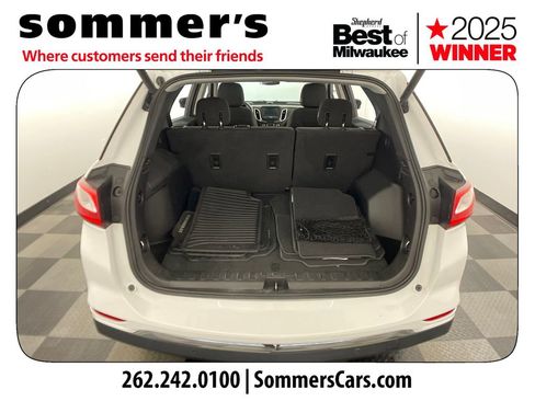 Used 2018 Chevrolet Equinox LT image 19