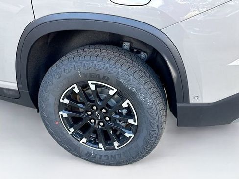 New 2026 Chevrolet Traverse Z71 w/ Enhanced Driving Package image 35