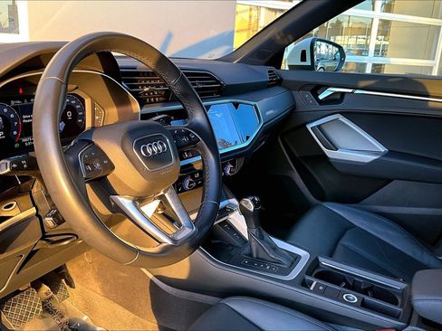 Used 2022 Audi Q3 2.0T Premium Plus w/ Premium Plus Package AWD/4WD image 14