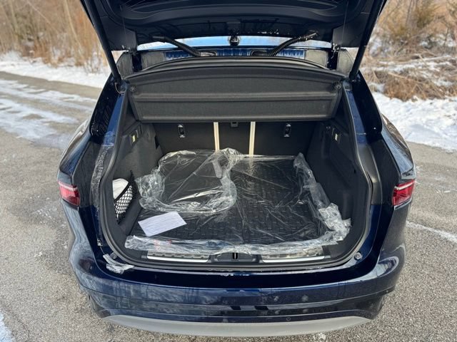 New 2026 Jaguar F-PACE R-Dynamic S AWD/4WD image 7