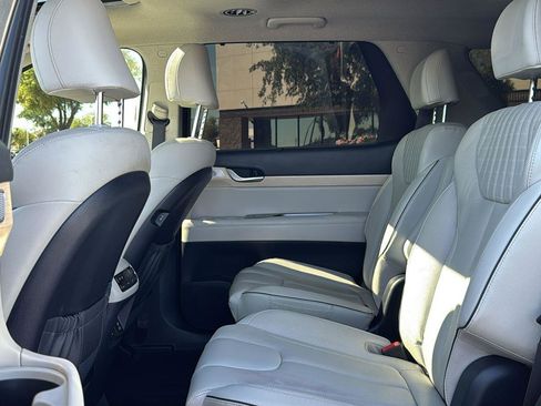 Used 2023 Hyundai Palisade Limited image 24