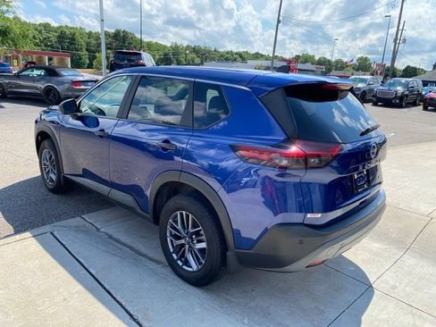Used 2023 Nissan Rogue S AWD/4WD image 7