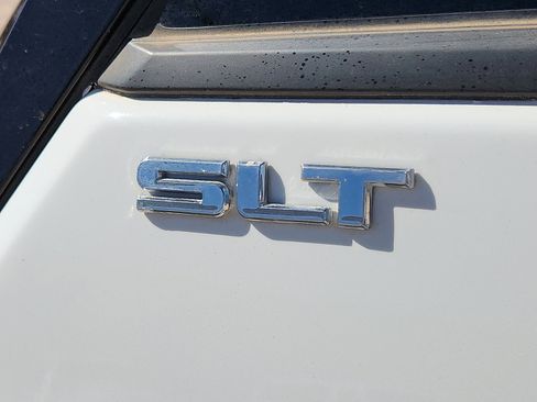 Used 2019 GMC Terrain SLT w/ Preferred Package FWD image 9