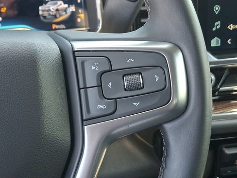 Used 2024 Chevrolet Silverado 2500 LT w/ Convenience Package AWD/4WD image 22