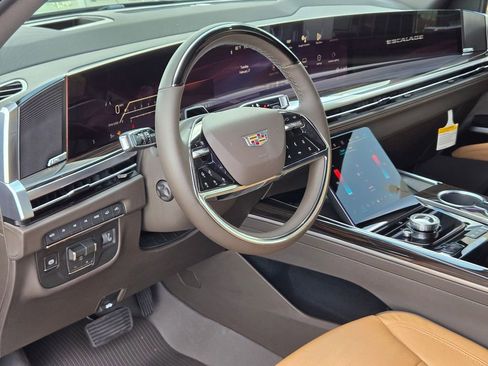 New 2026 Cadillac Escalade ESV Luxury image 10