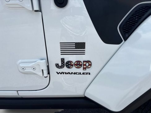 Used 2023 Jeep Wrangler Sport AWD/4WD image 33