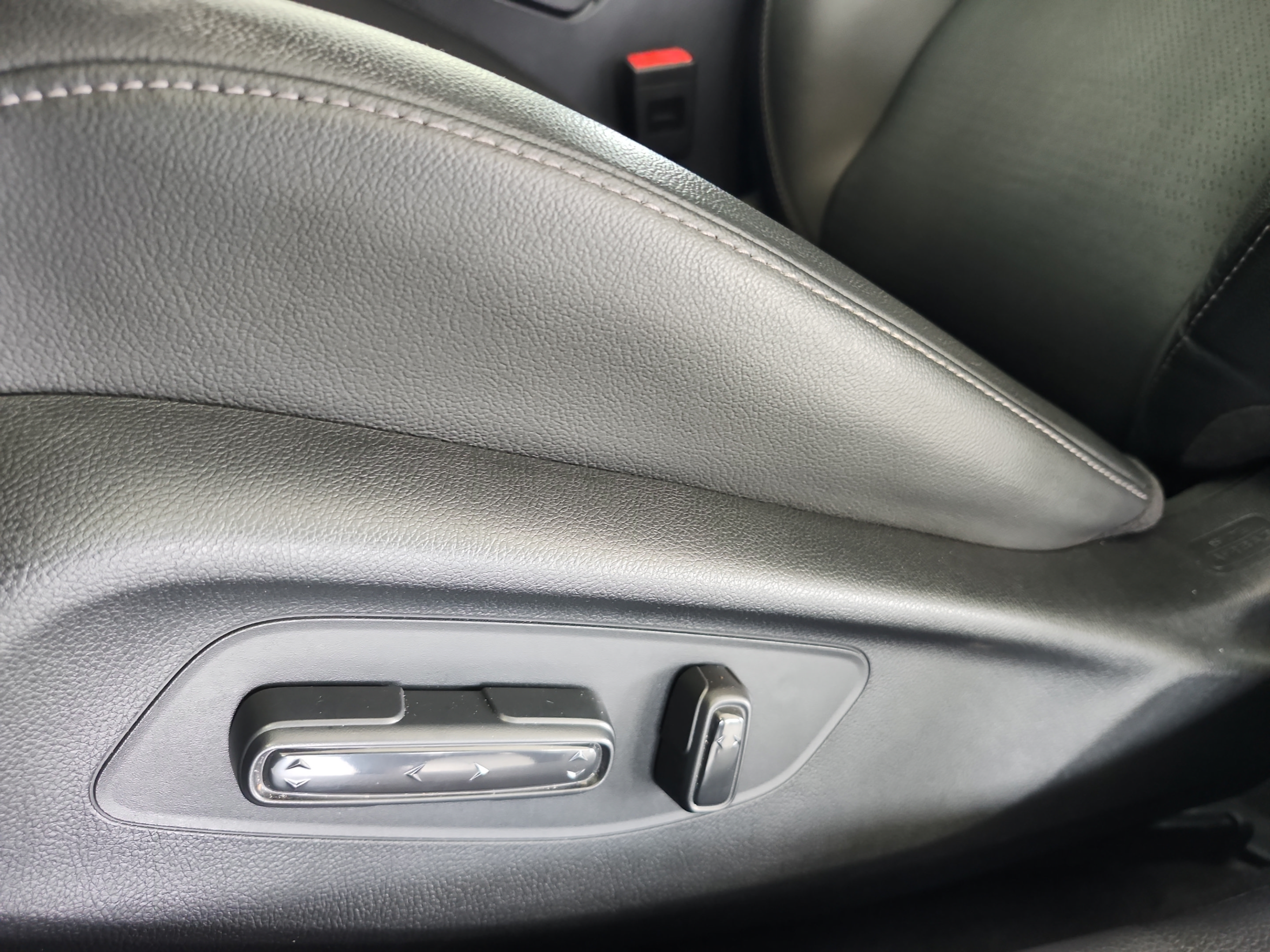 Certified 2025 Honda Civic Sport Touring image 16