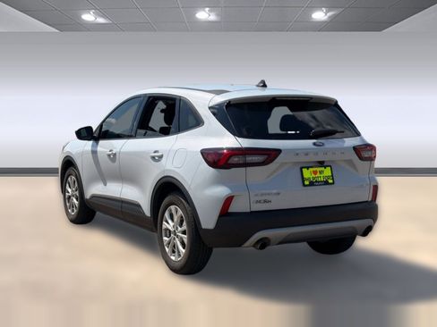 Used 2025 Ford Escape Active FWD image 3