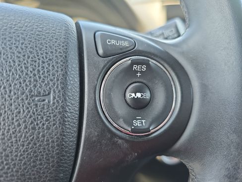 Used 2013 Honda Crosstour EX-L image 17