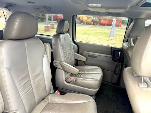 Used 2012 Kia Sedona EX w/ Luxury Pkg image 18