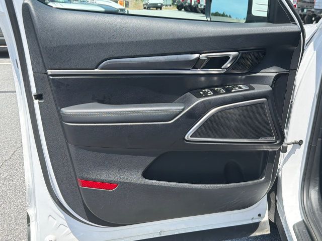 Used 2024 Kia Telluride S w/ S Sunroof Package FWD image 12
