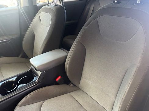 Used 2025 Kia K4 LX image 6