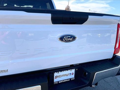 Used 2023 Ford F250 XL w/ FX4 Off-Road Package image 14