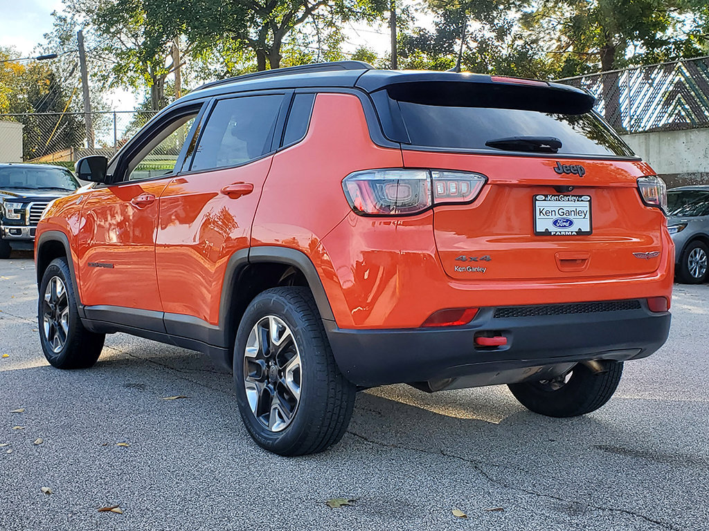 Used 2018 Jeep Compass Trailhawk w/ Cold Weather Group AWD/4WD image 8