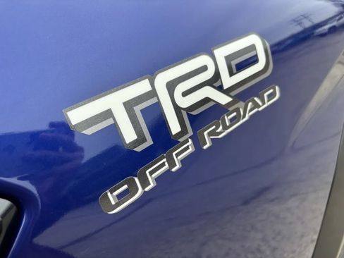 Used 2024 Toyota Tacoma TRD Off-Road image 10