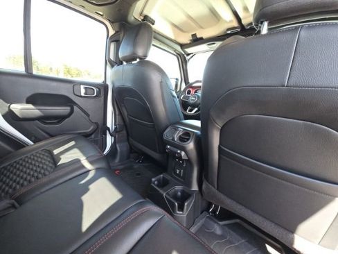 Used 2023 Jeep Gladiator Rubicon w/ LED Lighting Group image 16
