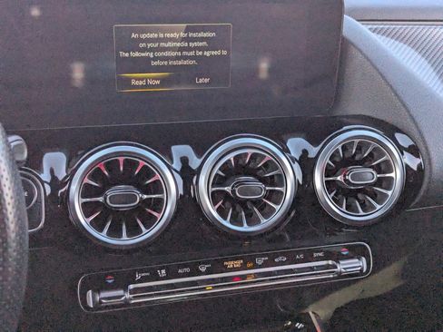 Used 2023 Mercedes-Benz GLA 250 GLA 250 image 20