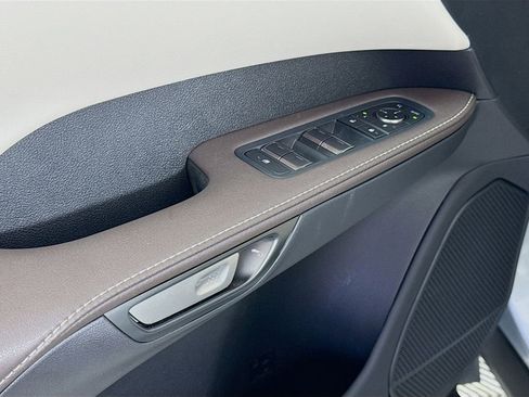 Certified 2025 Lexus RX 350 FWD w/ Convenience Package image 18