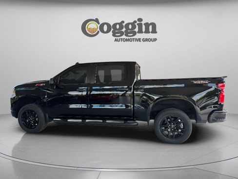 Used 2023 Chevrolet Silverado 1500 Custom Trail Boss AWD/4WD image 2