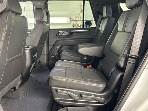 Used 2026 Chevrolet Tahoe RST w/ RST Capability Package AWD/4WD image 18