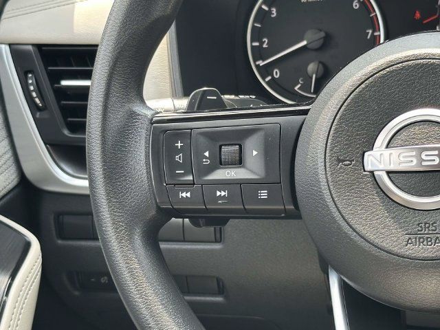 Used 2023 Nissan Rogue SV AWD/4WD image 24