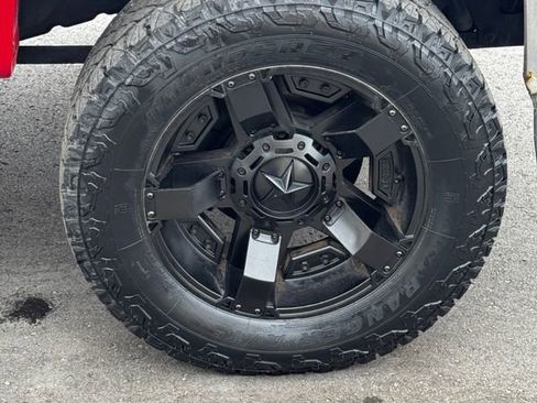 Used 2015 Chevrolet Silverado 2500 LTZ w/ Duramax Plus Package AWD/4WD image 43