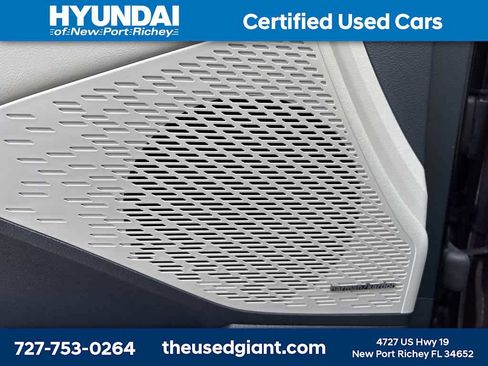 Used 2024 Hyundai Palisade Limited image 13