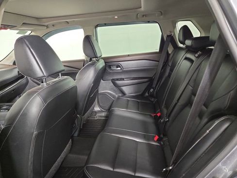 Used 2023 Nissan Rogue SL w/ SL Premium Package image 16