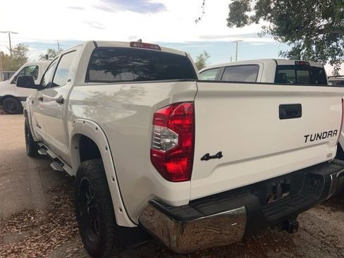 Used 2020 Toyota Tundra SR5 w/ SR5 Upgrade Package image 5