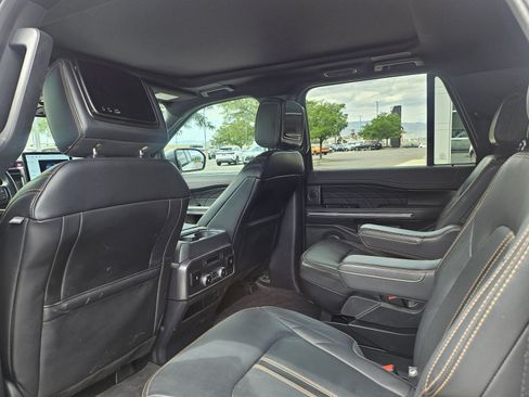 Used 2022 Ford Expedition Max Platinum AWD/4WD image 16