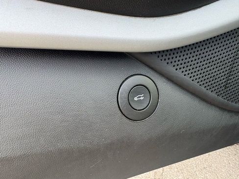 Used 2021 Chevrolet Camaro SS image 29