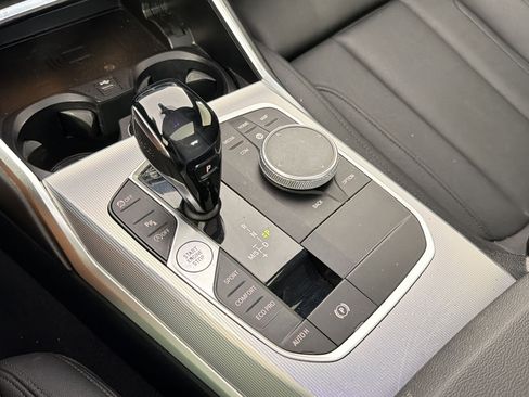 Used 2021 BMW 330i Sedan w/ Convenience Package RWD image 20