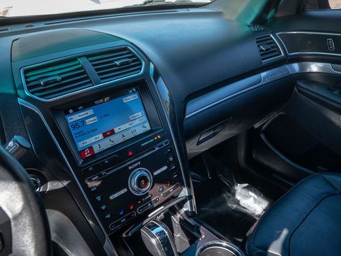 Used 2017 Ford Explorer Sport w/ Equipment Group 401A image 22