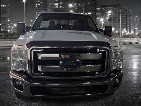 Used 2015 Ford F250 4x4 Crew Cab Super Duty image 3