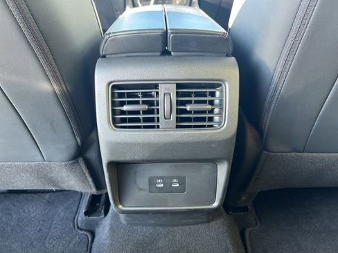 Used 2024 Nissan Rogue SV w/ SV Premium Package image 22