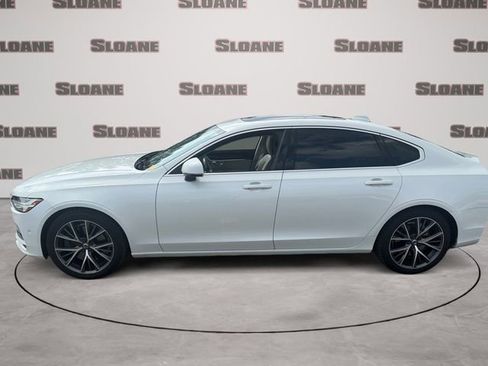 Used 2018 Volvo S90 T6 Momentum w/ Convenience Package image 2
