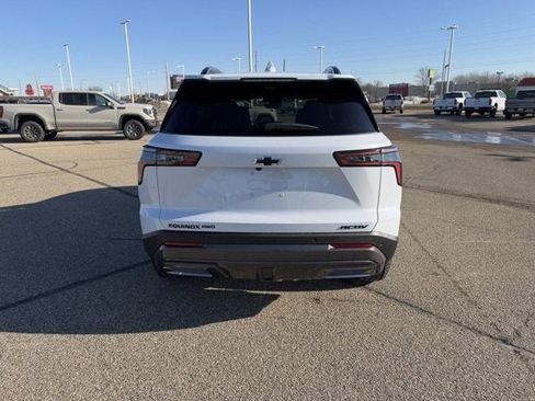 New 2026 Chevrolet Equinox ACTIV image 4