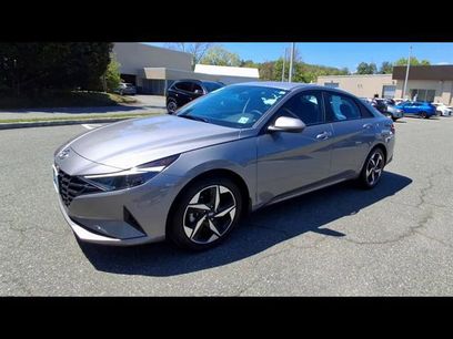 Certified 2023 Hyundai Elantra SEL w/ Convenience Package