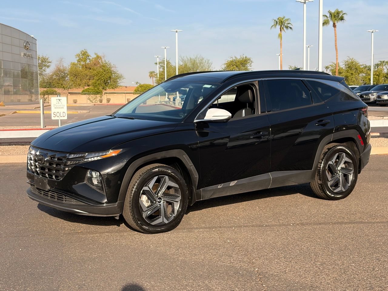Used 2022 Hyundai Tucson Limited AWD/4WD image 2