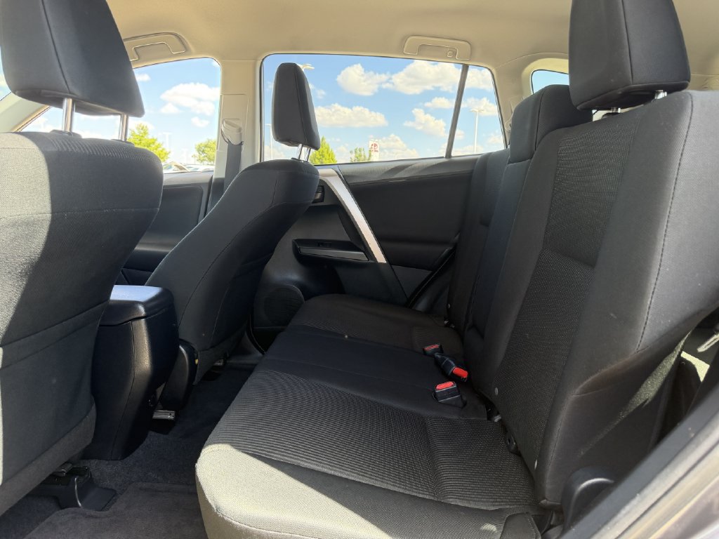 Used 2017 Toyota RAV4 LE FWD image 26
