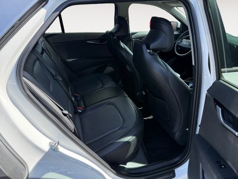 Used 2023 Kia Niro Wave FWD image 18