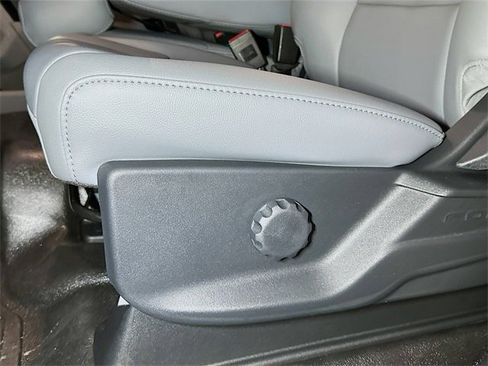 New 2026 Ford F250 XL w/ XL Chrome Package image 13