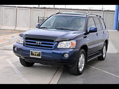 Used 2005 Toyota Highlander Limited AWD/4WD image 1