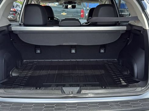 Used 2019 Subaru Crosstrek 2.0i Limited w/ Moonroof Package w/Navigation AWD/4WD image 9