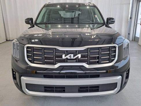 Used 2025 Kia Telluride S FWD image 3